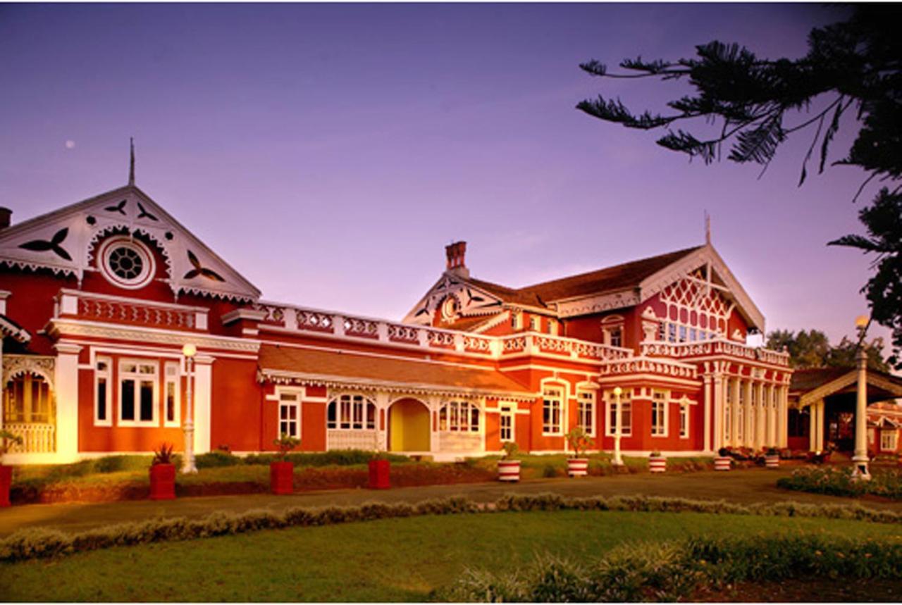 Welcomheritage Fernhills Royal Palace Уті Екстер'єр фото