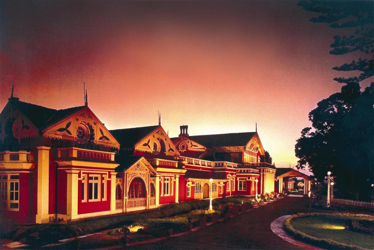 Welcomheritage Fernhills Royal Palace Уті Екстер'єр фото