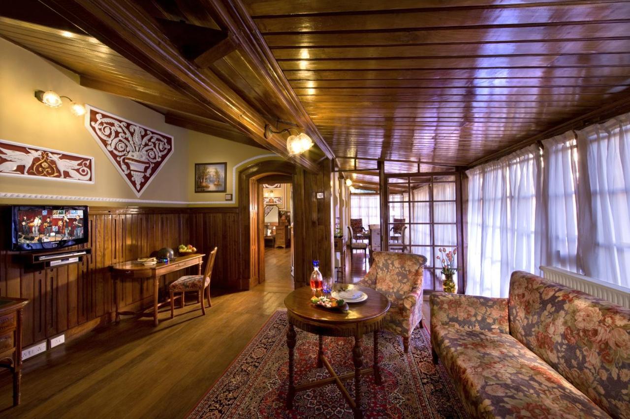 Welcomheritage Fernhills Royal Palace Уті Екстер'єр фото