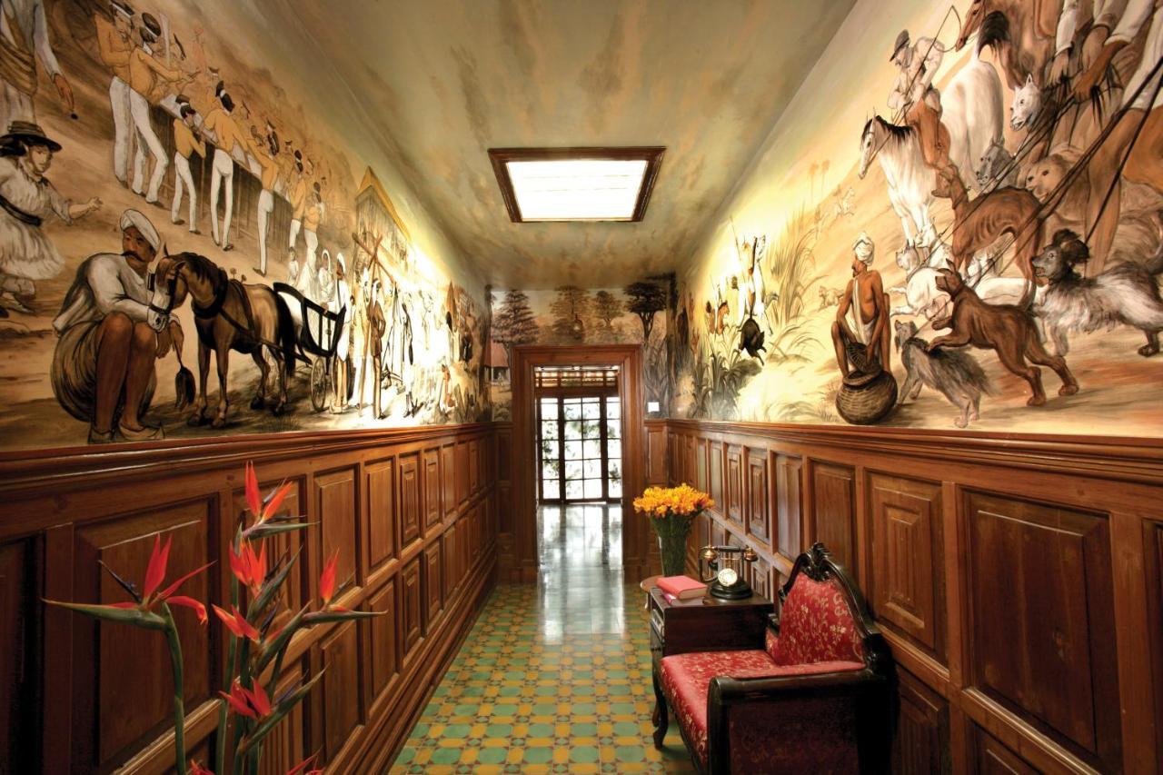 Welcomheritage Fernhills Royal Palace Уті Екстер'єр фото