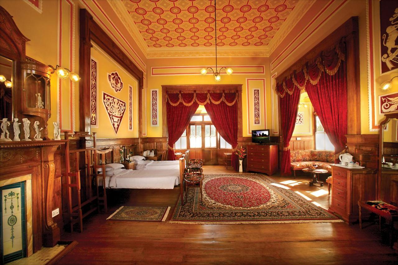 Welcomheritage Fernhills Royal Palace Уті Екстер'єр фото