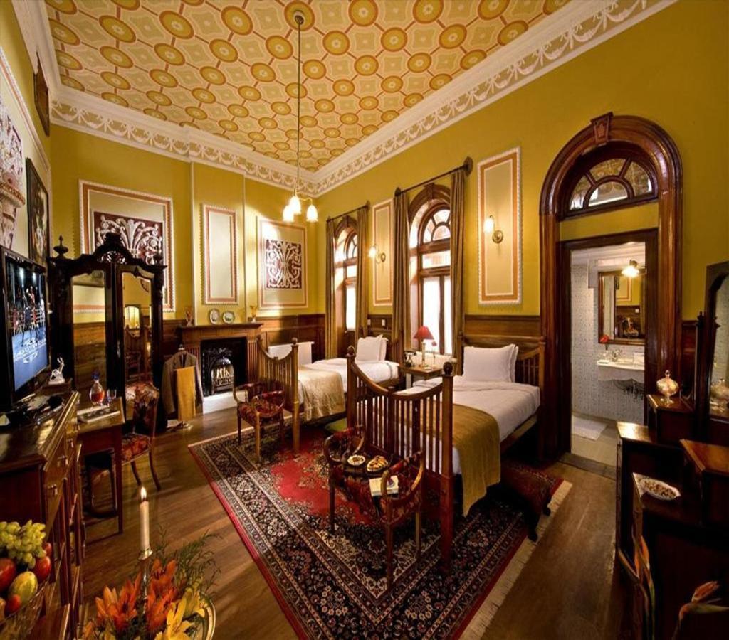 Welcomheritage Fernhills Royal Palace Уті Екстер'єр фото